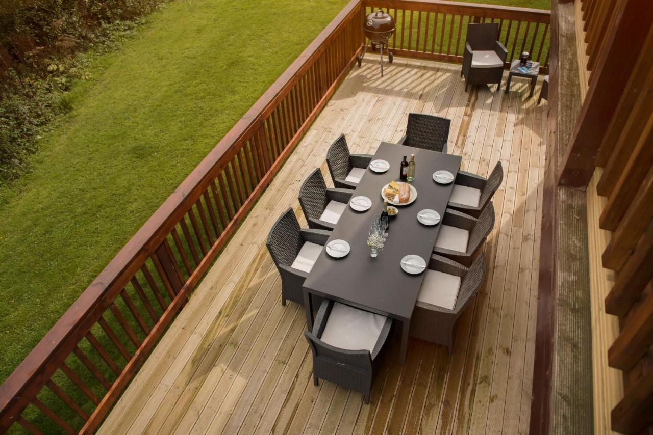 Skylark Sleeps 8 Private Hot Tub & Dogs Welcome Nr Padstow, Resort Pool Bar & Watersports St Columb Major Dış mekan fotoğraf